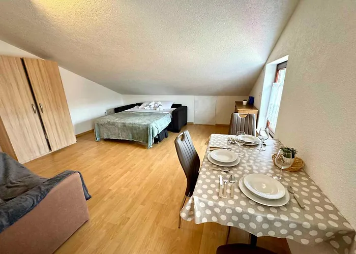 Appartamento In 50292 *